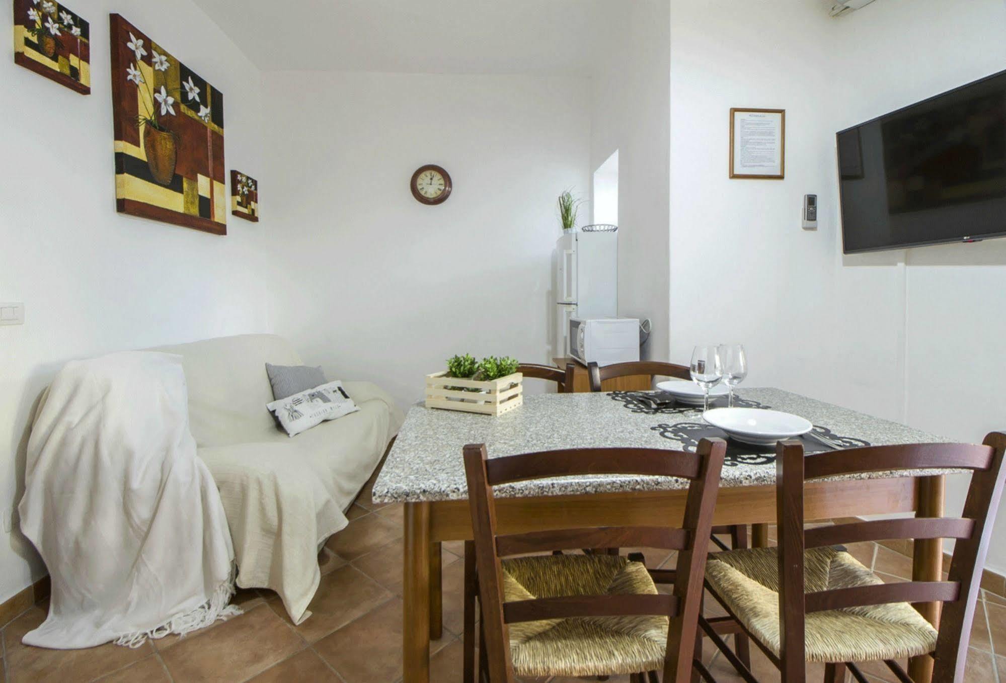 Casa Vacanze Cau - Viale Europa Alghero Exterior foto