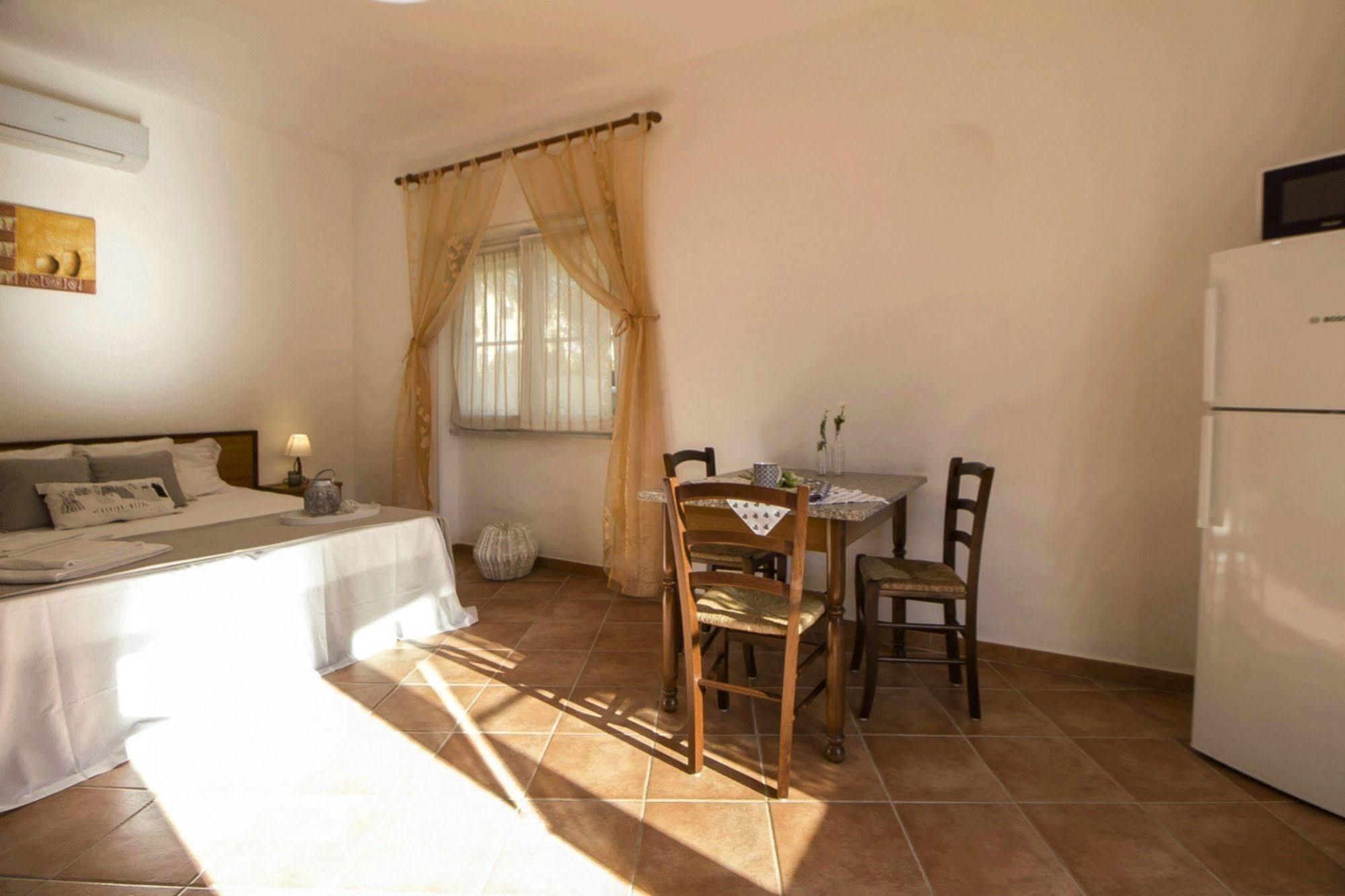 Casa Vacanze Cau - Viale Europa Alghero Exterior foto