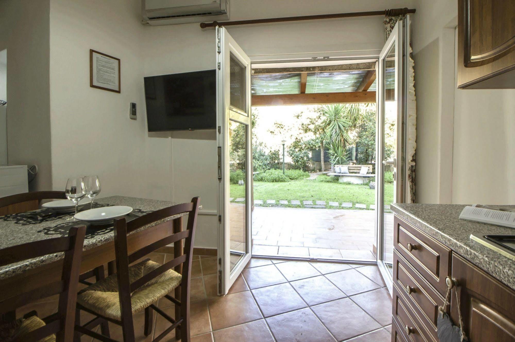 Casa Vacanze Cau - Viale Europa Alghero Exterior foto